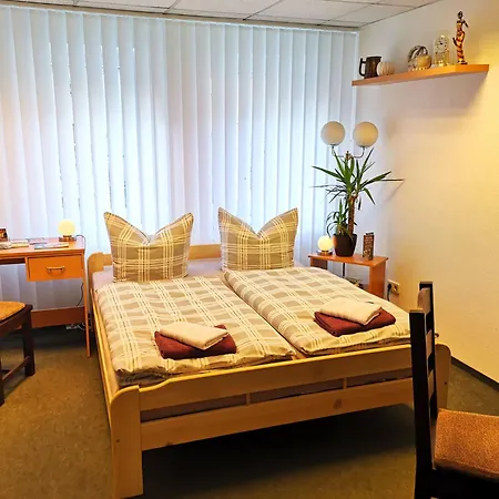 Gaestezimmer- Und Ferienzimmer Am Gewoelbekeller アパート *